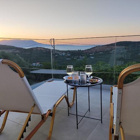 Villa Christos à Kíssamos Extérieur photo